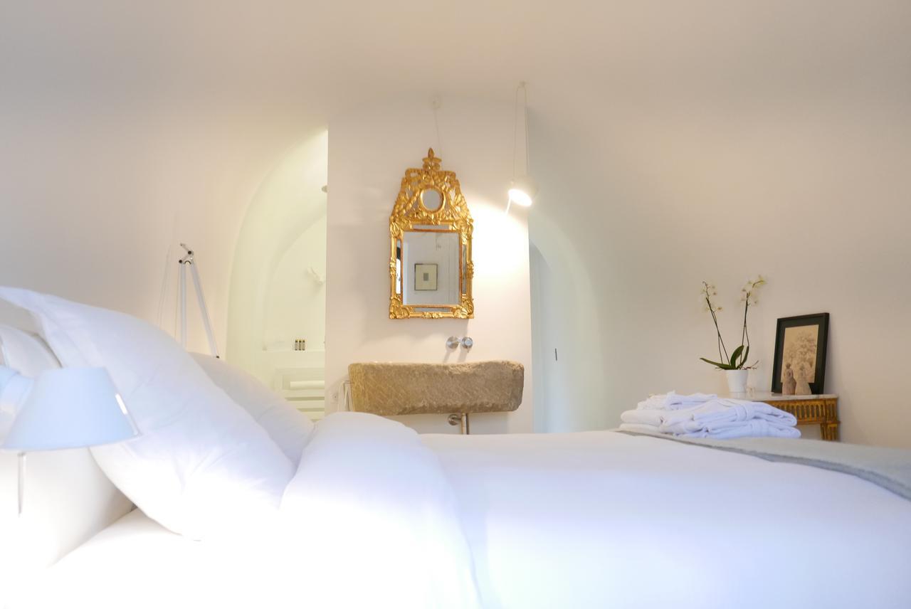 Tour Sarrazine De Montaren Bed & Breakfast Exterior photo