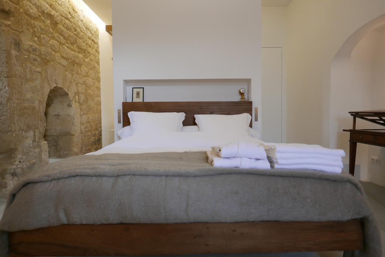 Tour Sarrazine De Montaren Bed & Breakfast Exterior photo